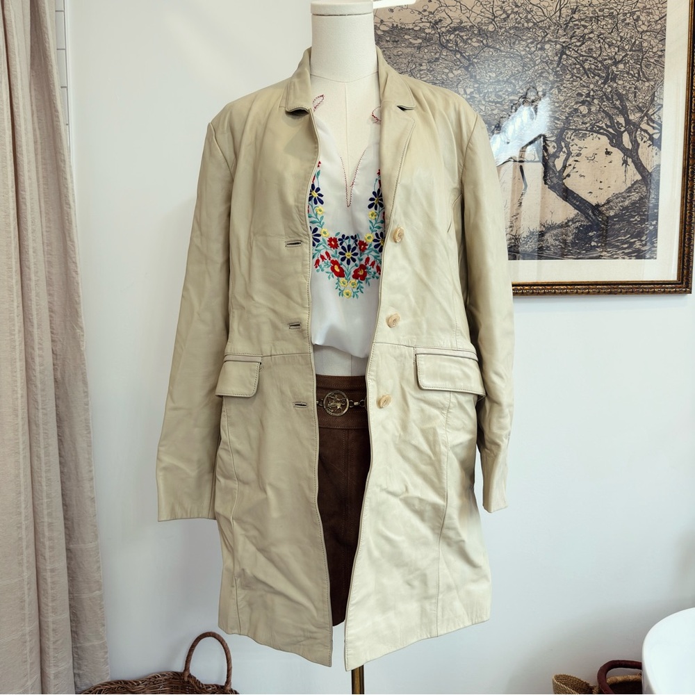 ✨ FREE PEOPLE vintage 90s leather coat / jacket